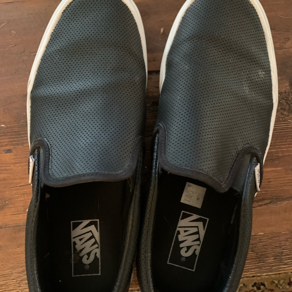 Vans Perf Leather Slip On 9.5.